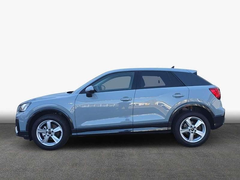 Neu Audi Q2 S-Line 150 PS (110 kW) 2026 Grau SUV