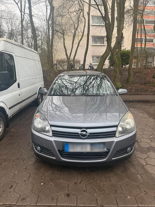 Gebraucht Opel Astra 105 PS (77 kW) 2004 Silber Limousine