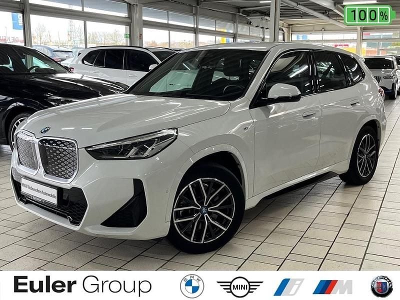 Gebraucht BMW iX1 M Sport 230 kW (313 PS) 2023 Weiss SUV