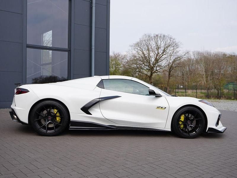 Second-hand Corvette Stingray 496 CP (364 kW) 2022 Alb Cabrio