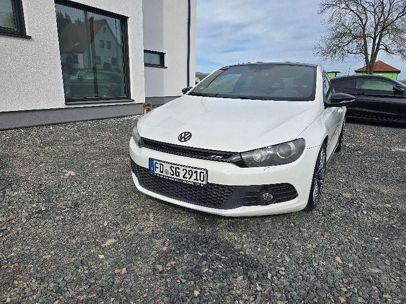 Usata VW Scirocco 122 CV (89 kW) 2012 Bianco Coupé
