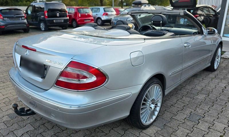 Gebraucht Mercedes CLK320 Avantgarde 218 PS (160 kW) 2004 Silber Cabrio