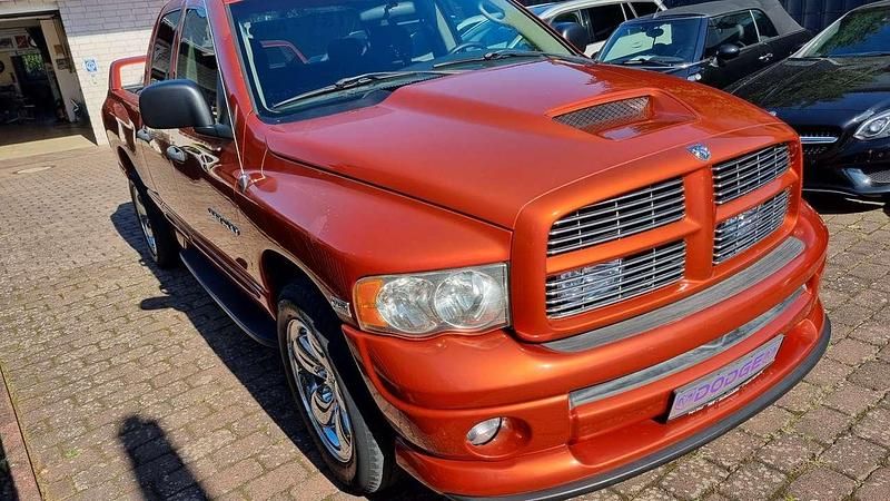 Second-hand Dodge Ram 349 CP (256 kW) 2005 Portocaliu Pickup