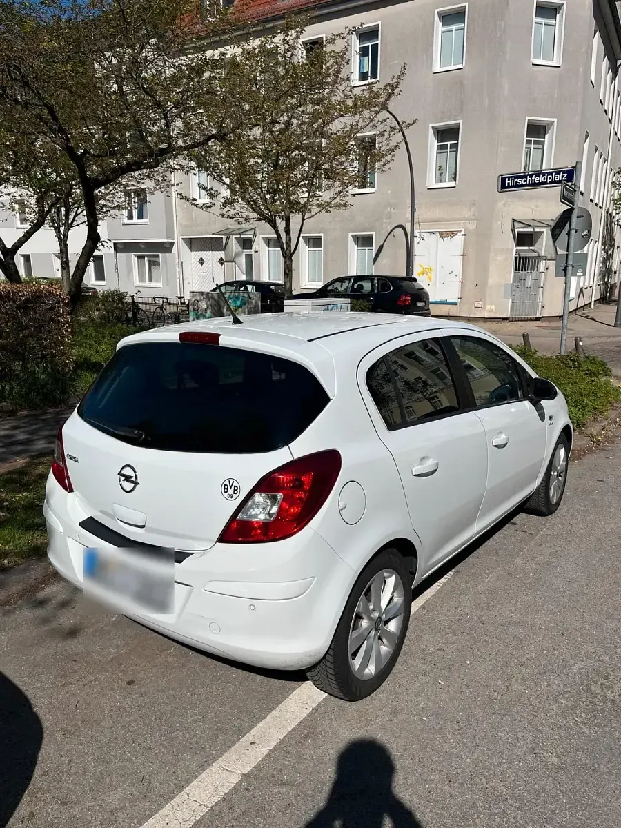 Gebraucht Opel Corsa 87 PS (63 kW) 2013 Weiß Kleinwagen