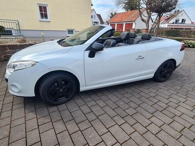 Gebraucht Renault Mégane Cabriolet Luxe 131 PS (96 kW) 2010 Weiß Cabrio