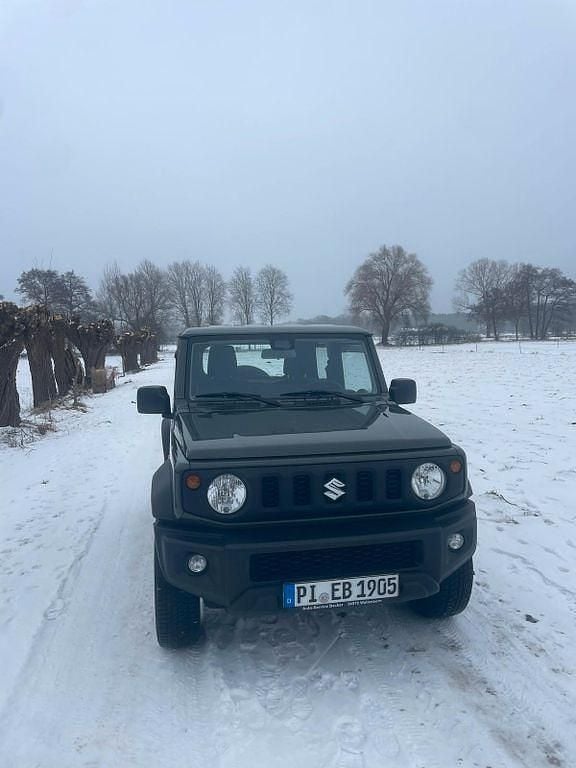 Gebraucht Suzuki Jimny 102 PS (75 kW) 2021 Grün SUV