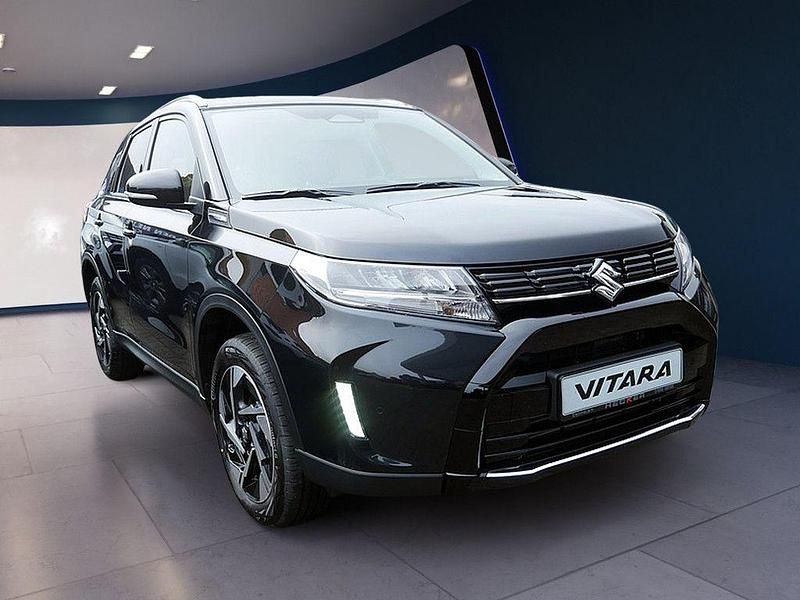 Neu Suzuki Vitara Comfort+ 110 PS (80 kW) 2026 Schwarz SUV