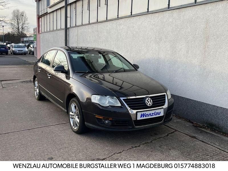 Braun Gebraucht 2006 VW Passat Comfortline Limousine | 3.950 € (Fairer Preis) - Bild 1/4