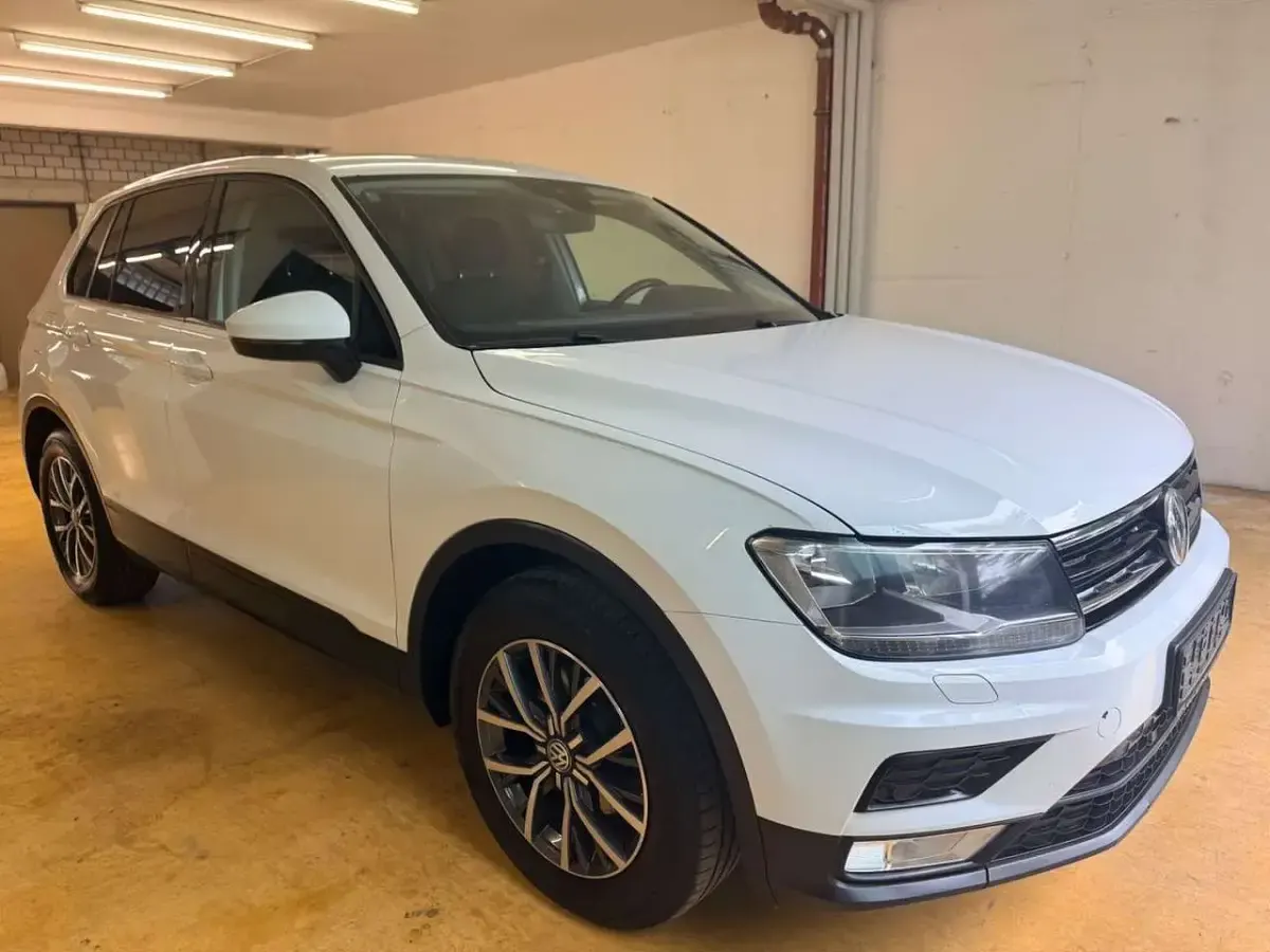 Gebraucht VW Tiguan Trendline 150 PS (110 kW) 2017 Pure white SUV