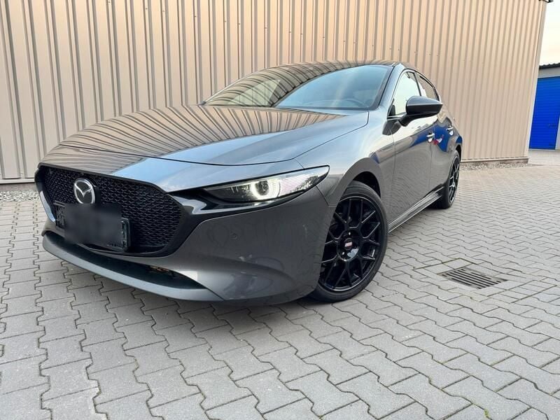 Grau Gebraucht 2019 Mazda 3 Limousine | 14.800 € - Bild 1/4
