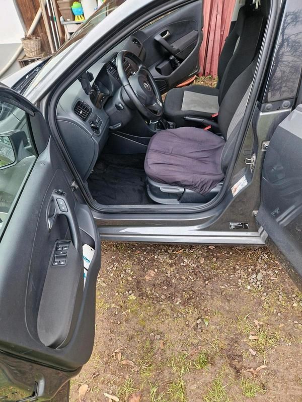 Gebraucht VW Polo Cross 90 PS (66 kW) 2013 Grau Kleinwagen