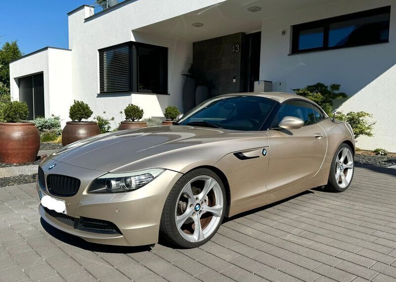 Silber Gebraucht 2010 BMW Z4 Comfort Edition Cabrio | 13.500 € (Fairer Preis) - Bild 1/4