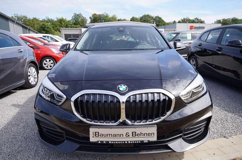 Gebraucht BMW 118 Advantage 136 PS (100 kW) 2023 Schwarz ii Kleinwagen