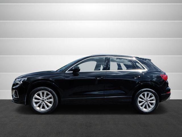 Gebraucht Audi Q3 Advanced Plus 150 PS (110 kW) 2023 Mythosschwarz metallic (schwarz) SUV