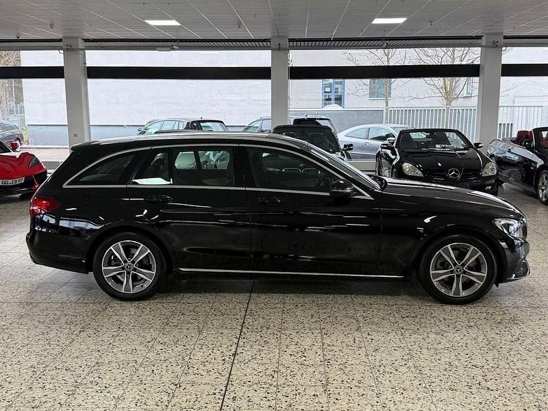 Gebraucht Mercedes C180 156 PS (114 kW) 2017 Schwarz Kombi