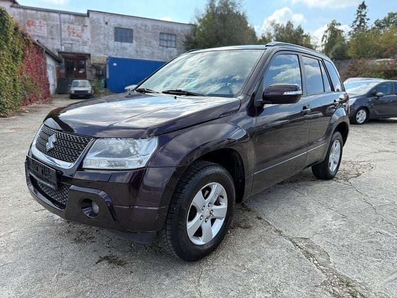 Violet Gebraucht 2008 Suzuki Grand Vitara Comfort SUV | 3.990 € (Superpreis) - Bild 1/4