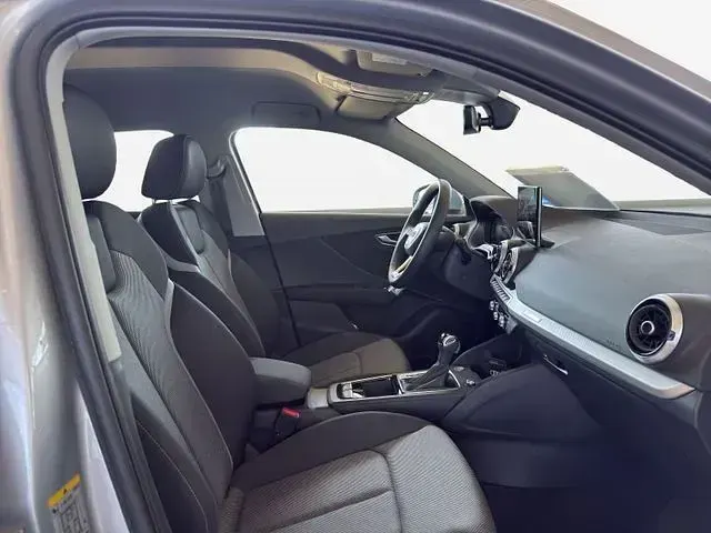 Gebraucht Audi Q2 Advanced 150 PS (110 kW) 2025 Florettsilber metallic SUV
