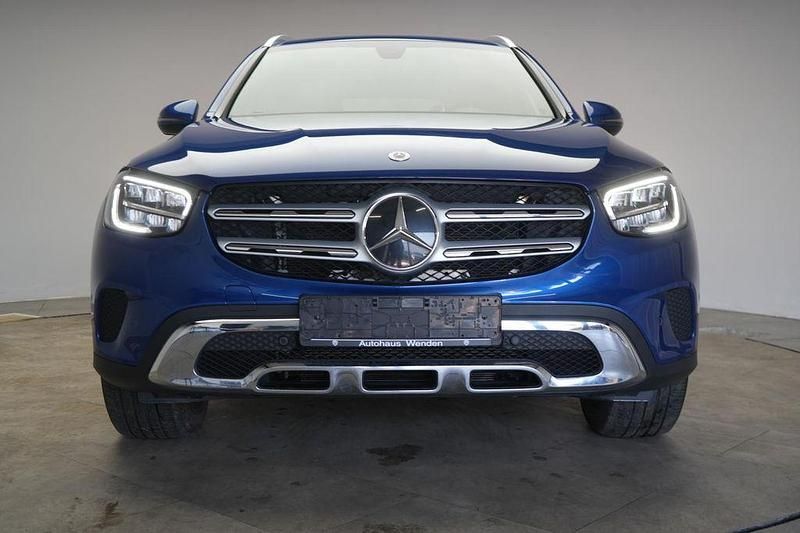 Gebraucht Mercedes GLC300e 194 PS (142 kW) 2022 Blau SUV