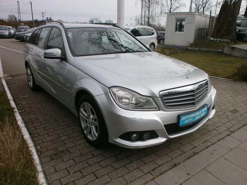 Gebraucht Mercedes C200 136 PS (100 kW) 2011 Silber Kombi