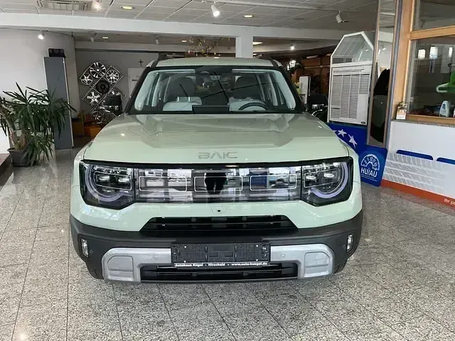 Gebraucht Baic BJ30 280 PS (205 kW) 2025 Grün SUV