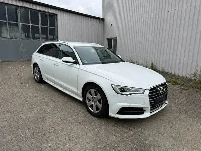 Gebraucht Audi A6 Sport 190 PS (139 kW) 2018 Weiß Kombi
