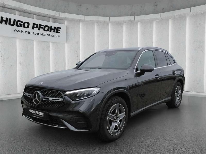 Grafitgrau metalliclack Gebraucht 2025 Mercedes GLC300 AMG line SUV | 56.690 € (Superpreis) - Bild 1/4