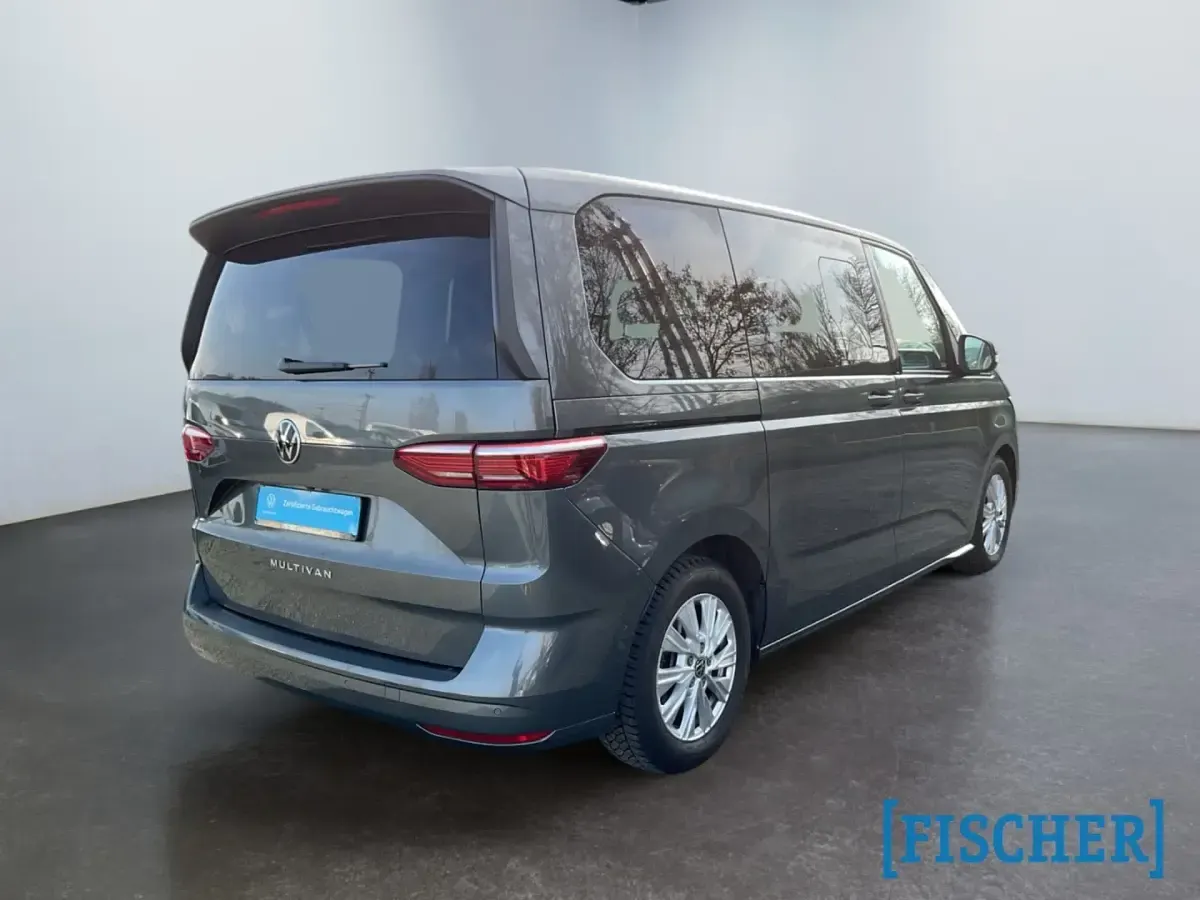 Gebraucht VW Multivan Life 150 PS (110 kW) 2025 Van / Kleinbus