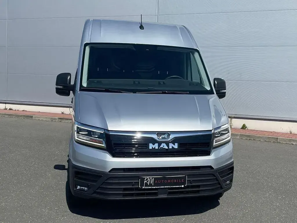 Gebraucht MAN TGE 163 PS (119 kW) 2024 Silber Van