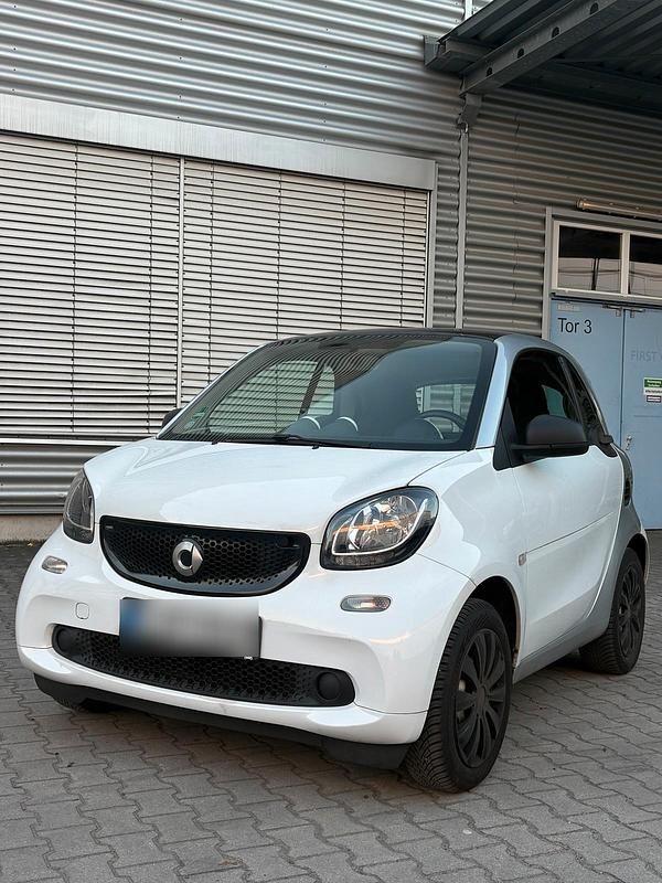 Gebraucht Smart ForTwo Coupé 71 PS (52 kW) 2015 Weiß Coupé
