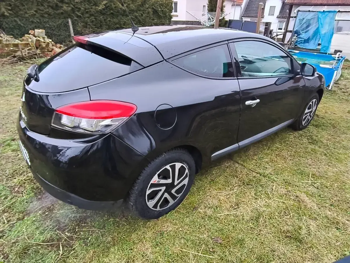 Gebraucht Renault Mégane Coupé 110 PS (80 kW) 2011 Schwarz Coupé