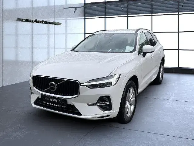 Gebraucht Volvo XC60 Core 197 PS (144 kW) 2023 Crystal white (metallic) SUV