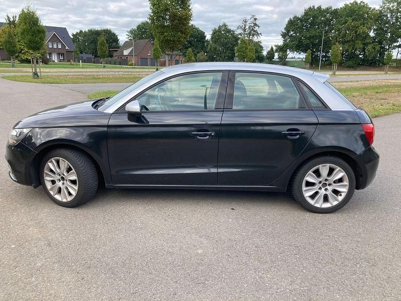 Schwarz Gebraucht 2012 Audi A1 Sportback Ambition Kleinwagen | 6.500 € (Fairer Preis) - Bild 1/4