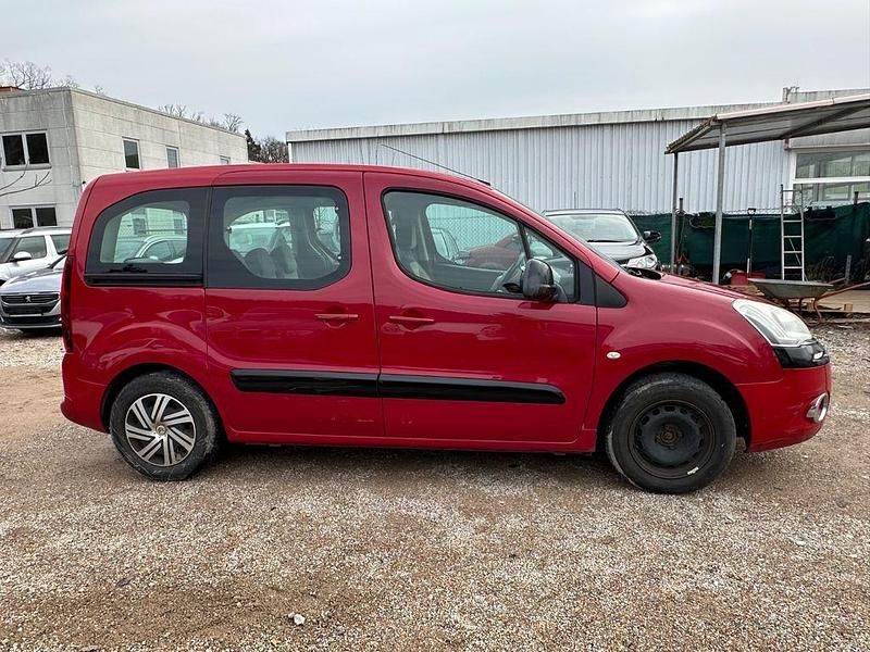 Gebraucht Citroën Berlingo SELECTION 114 PS (83 kW) 2012 Rot Van / Kleinbus