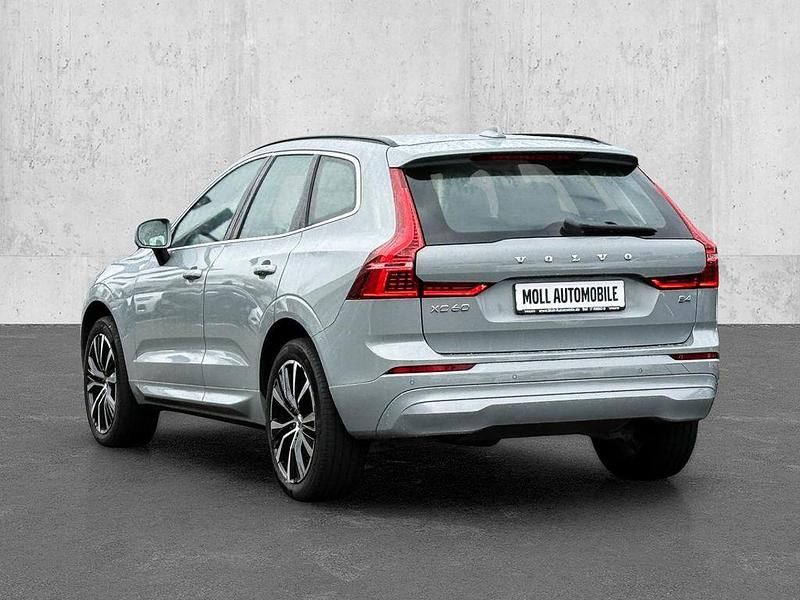 Gebraucht Volvo XC60 Core 197 PS (144 kW) 2024 Grau SUV