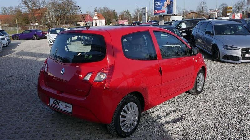 Gebraucht Renault Twingo 75 PS (55 kW) 2012 Hellrot Kleinwagen