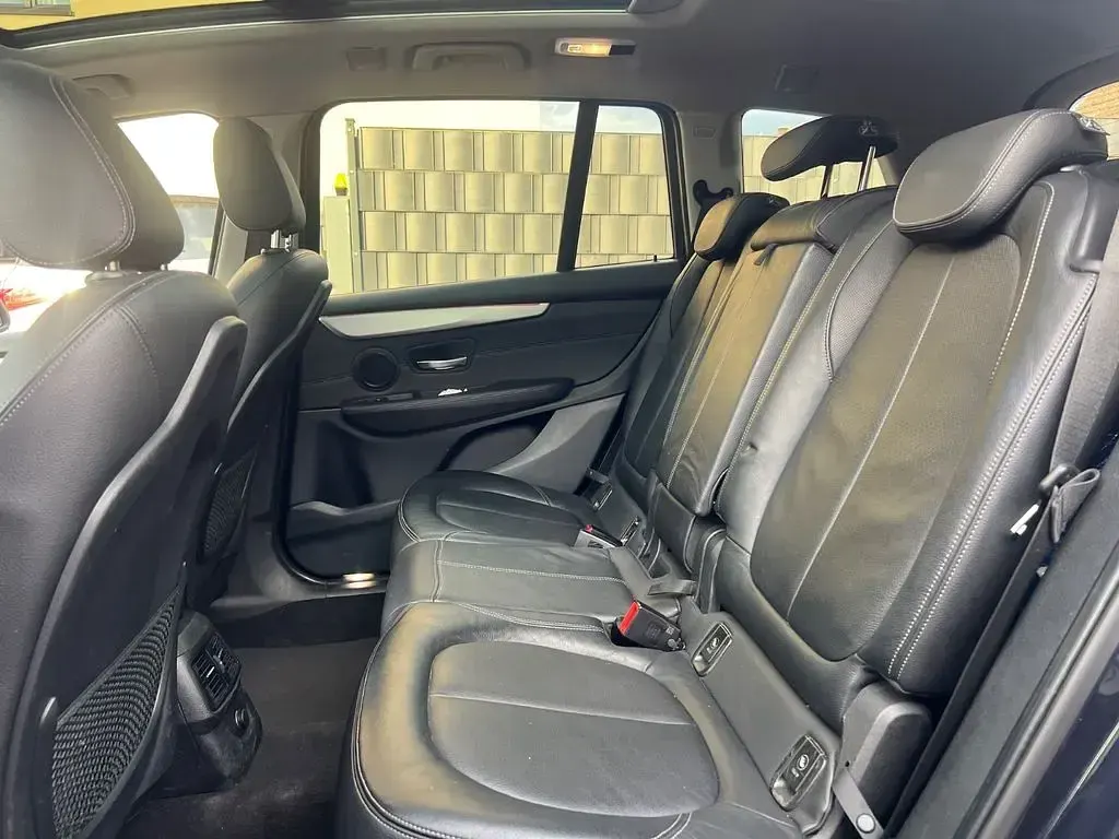 Gebraucht BMW 220 Gran Tourer Sport Line 190 PS (139 kW) 2018 Blau Van / Kleinbus