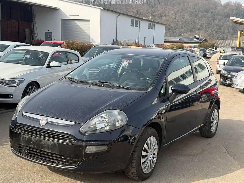 Gebraucht Fiat Punto Evo 77 PS (56 kW) 2011 Blu lancia/suggestivo/fontana Kleinwagen