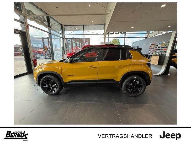 Neu Jeep Avenger Overland 136 PS (100 kW) 2025 SUV