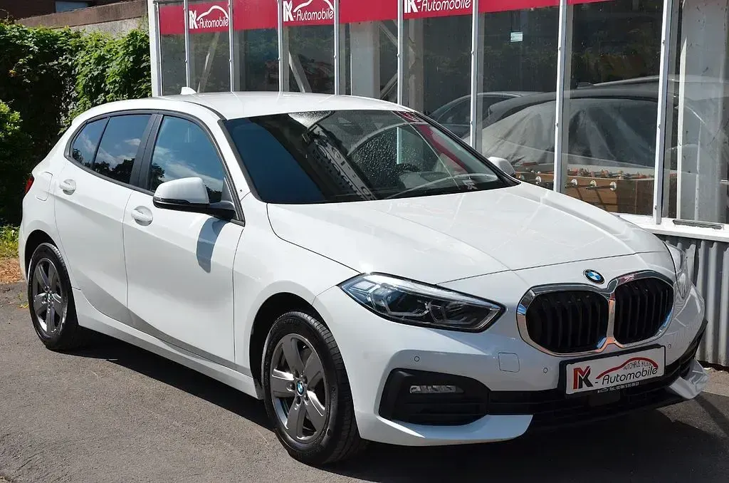 Gebraucht BMW 118 Advantage 136 PS (100 kW) 2022 Weiß Limousine