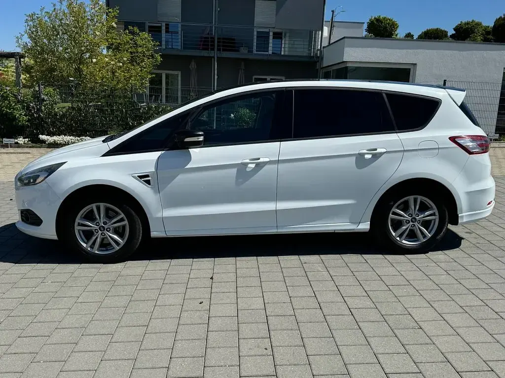 Gebraucht Ford S-MAX S 150 PS (110 kW) 2016 Weiß Van / Kleinbus