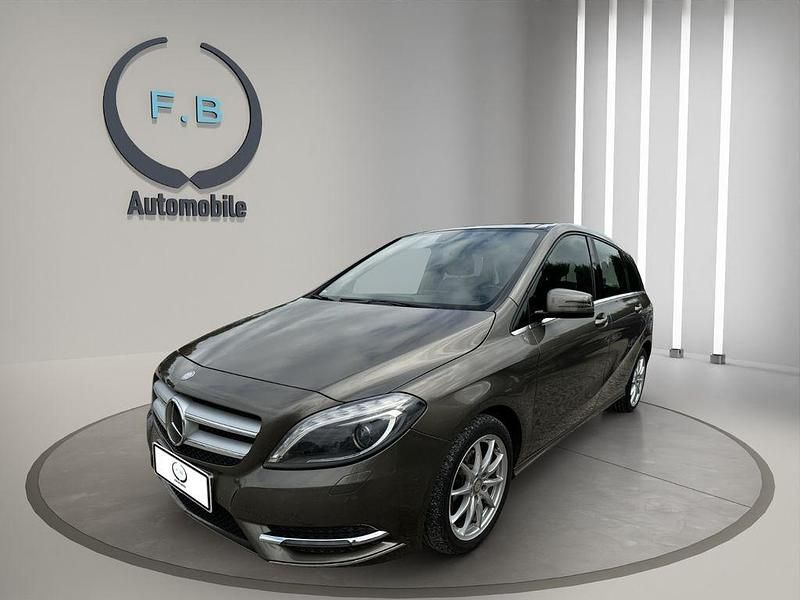 Gebraucht Mercedes B200 156 PS (114 kW) 2013 Other Van / Kleinbus