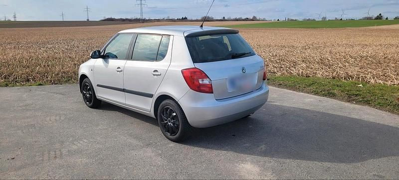 Gebraucht Skoda Fabia 60 PS (44 kW) 2007 Silber Kleinwagen