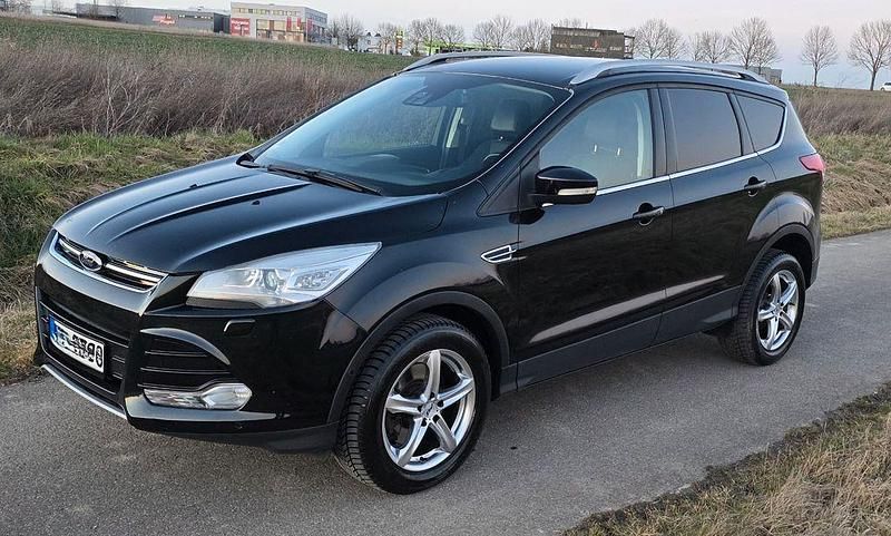 Gebraucht Ford Kuga SYNC Edition 140 PS (102 kW) 2014 Schwarz SUV