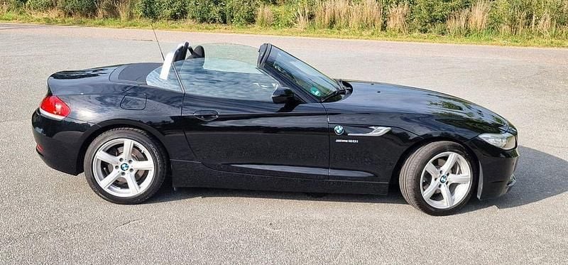 Schwarz Gebraucht 2015 BMW Z4 Cabrio | 18.900 € (Fairer Preis) - Bild 1/4