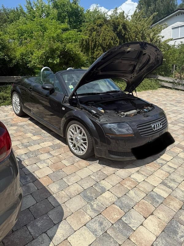 Schwarz Gebraucht 2002 Audi TT Roadster Cabrio | 4.800 € (Superpreis) - Bild 1/4
