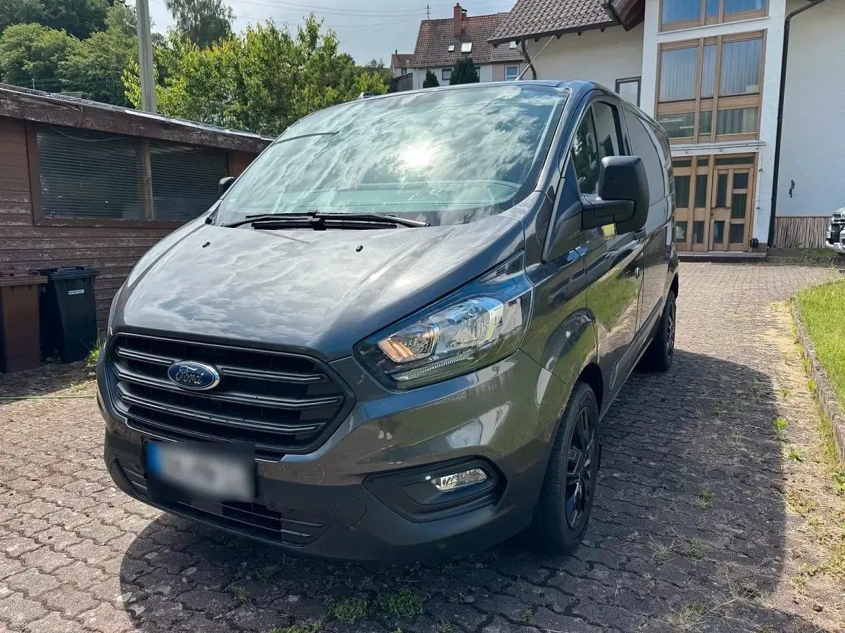 Gebraucht Ford Transit Custom 105 PS (77 kW) 2022 Grau Van / Kleinbus