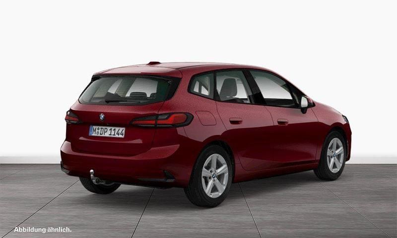 Gebraucht BMW 220 Active Tourer 156 PS (114 kW) 2025 Piemont rot Van / Kleinbus