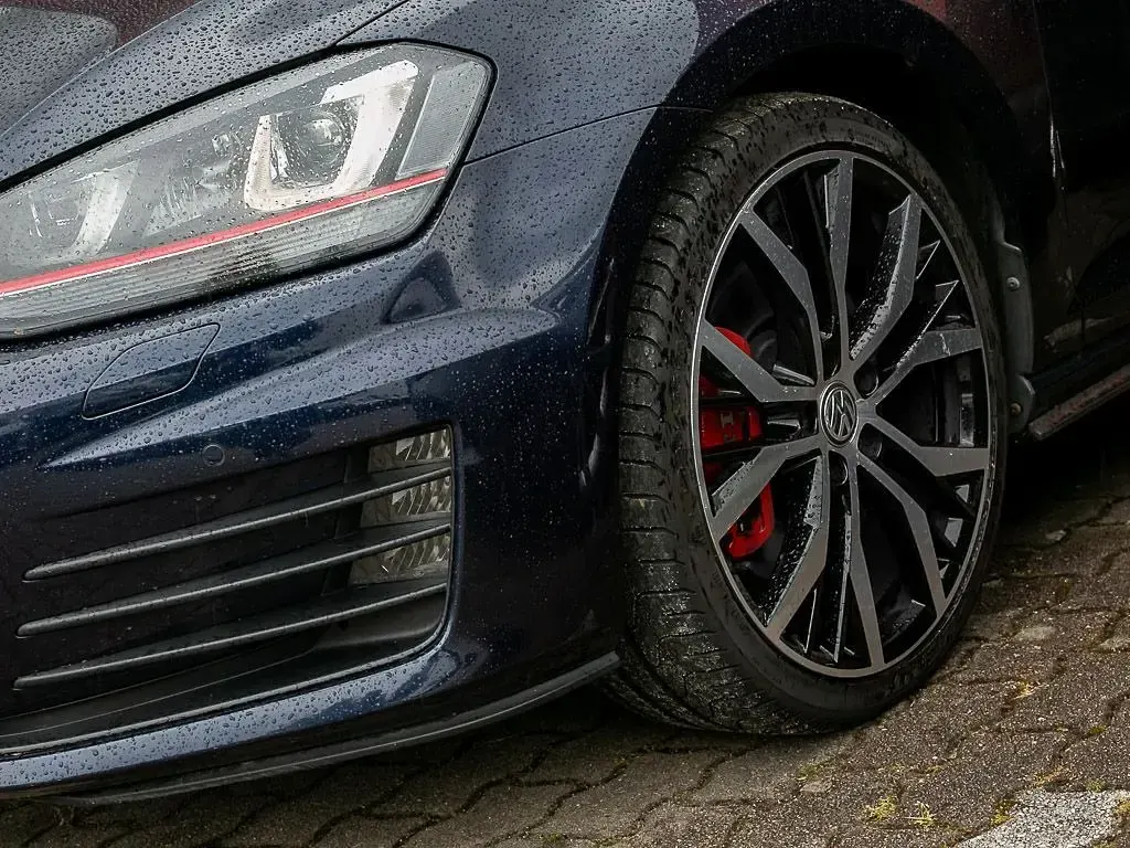 Używany VW Golf VII Edition 230 KM (169 kW) 2016 Niebieski Sedan/Limuzyna