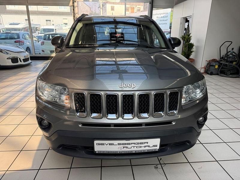 Gebraucht Jeep Compass Limited 136 PS (100 kW) 2013 Mineral grey SUV