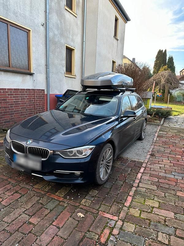 Second-hand BMW 330 258 CP (189 kW) 2013 Albastru Break